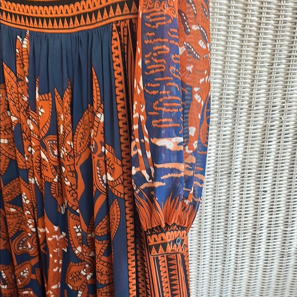 Elegant Orange and Blue Patterned Dress - Picture 4 of 6